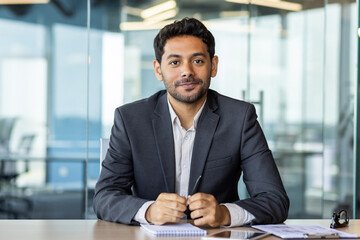 240_F_650568058_q6KruAvlT4w7RahAGwIwgIY8ZjIkGAYg